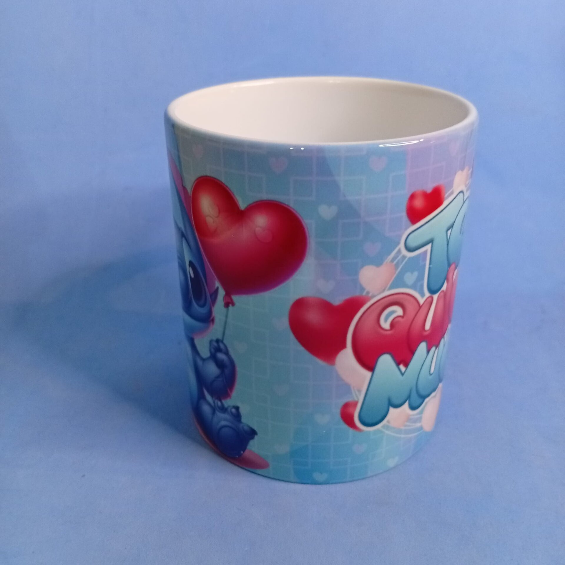 Taza Stitch con Globos de Corazón – Te Quiero Mucho - 3