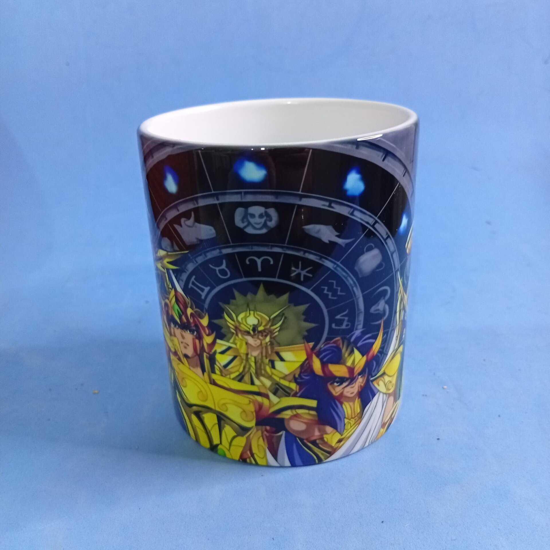 Taza Caballeros del Zodiaco Con Armadura de Oro - 2