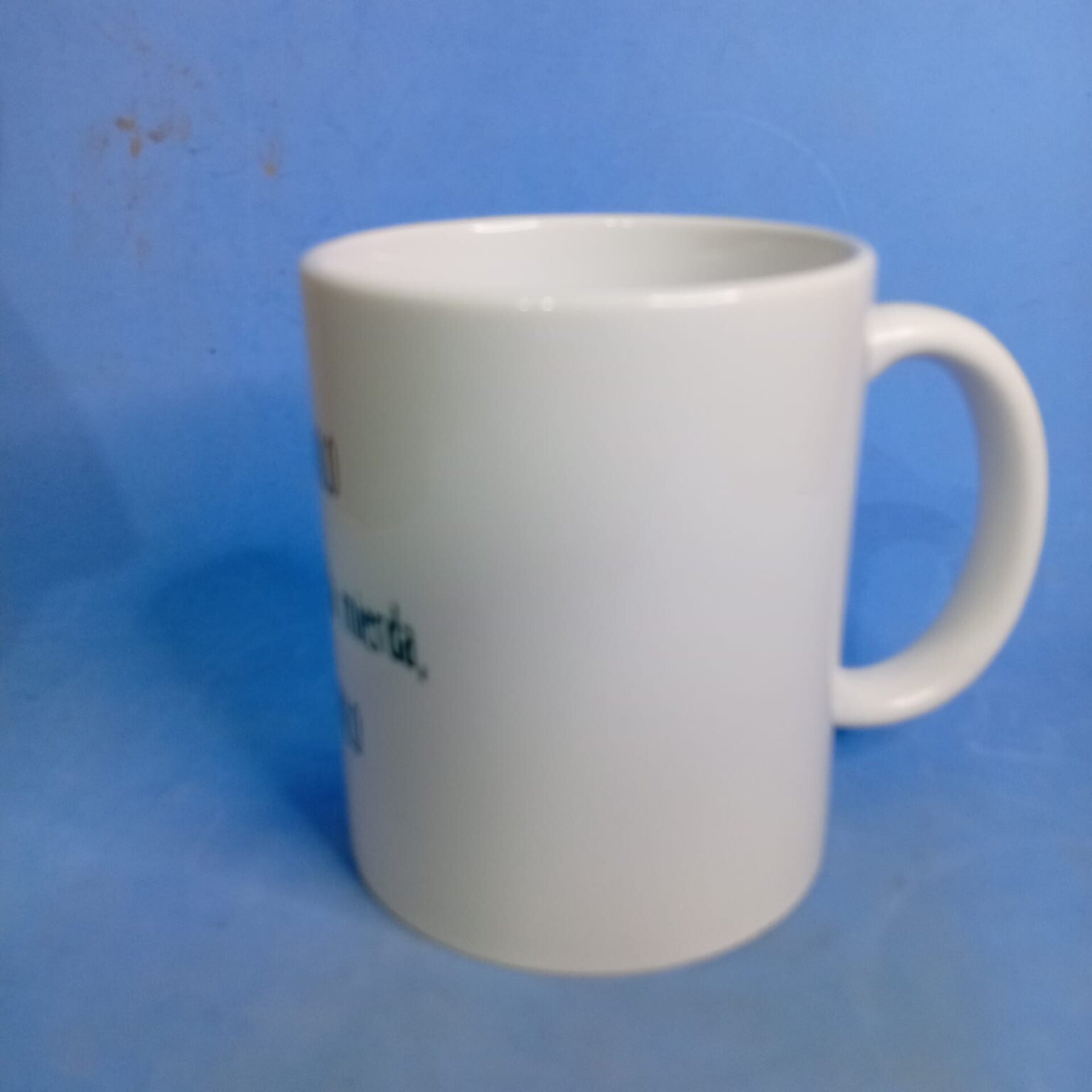 Taza con frase divertida - “Inhalo, mando a la mierda, exhalo” - 2