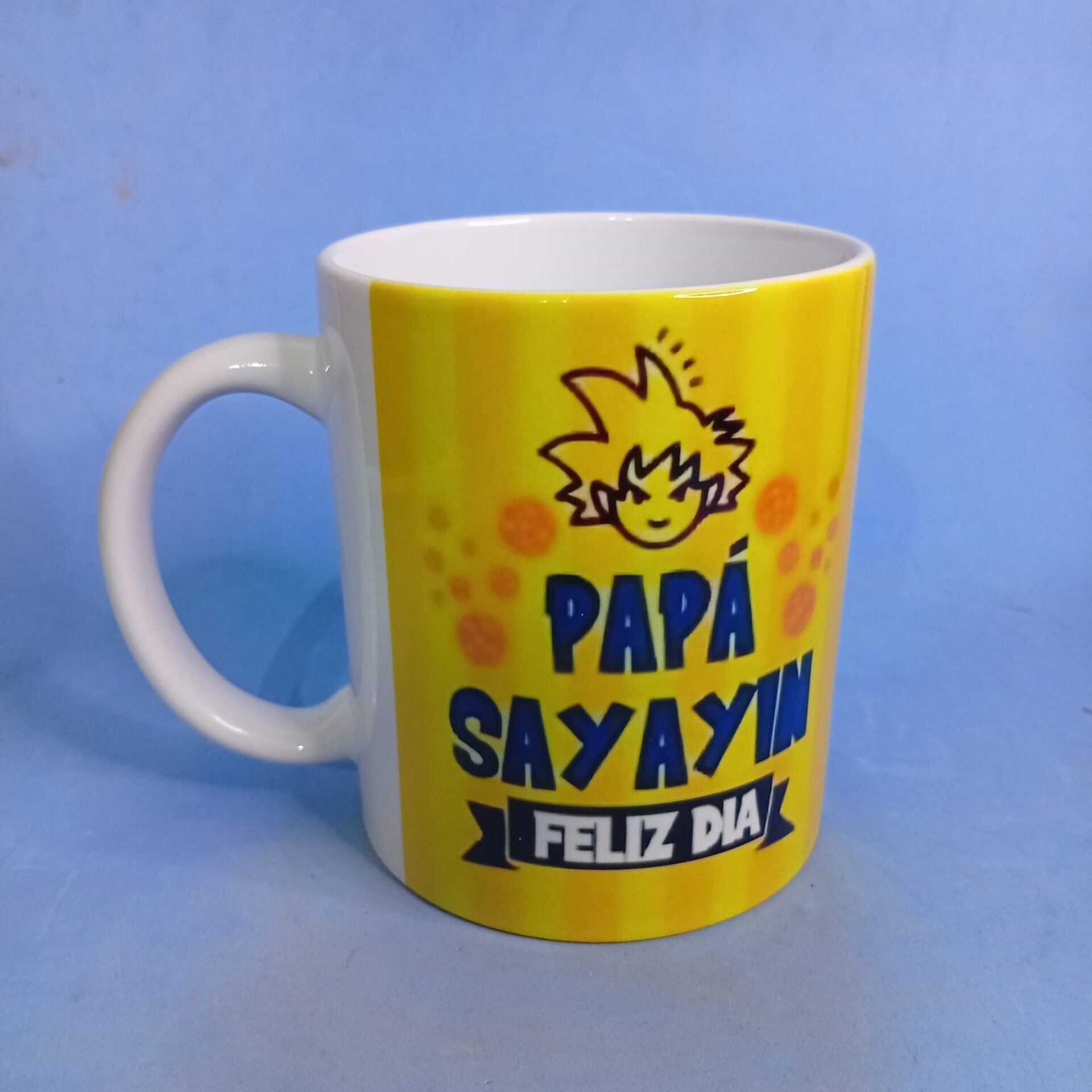 Taza Papá Sayayin ¡Feliz Día! - 3